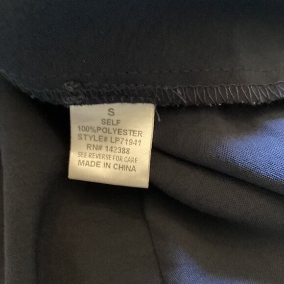 Essue Size Small Navy Blue Faux Wrap Romper‎ Long Sleeves Stretch Waist - Picture 5 of 8